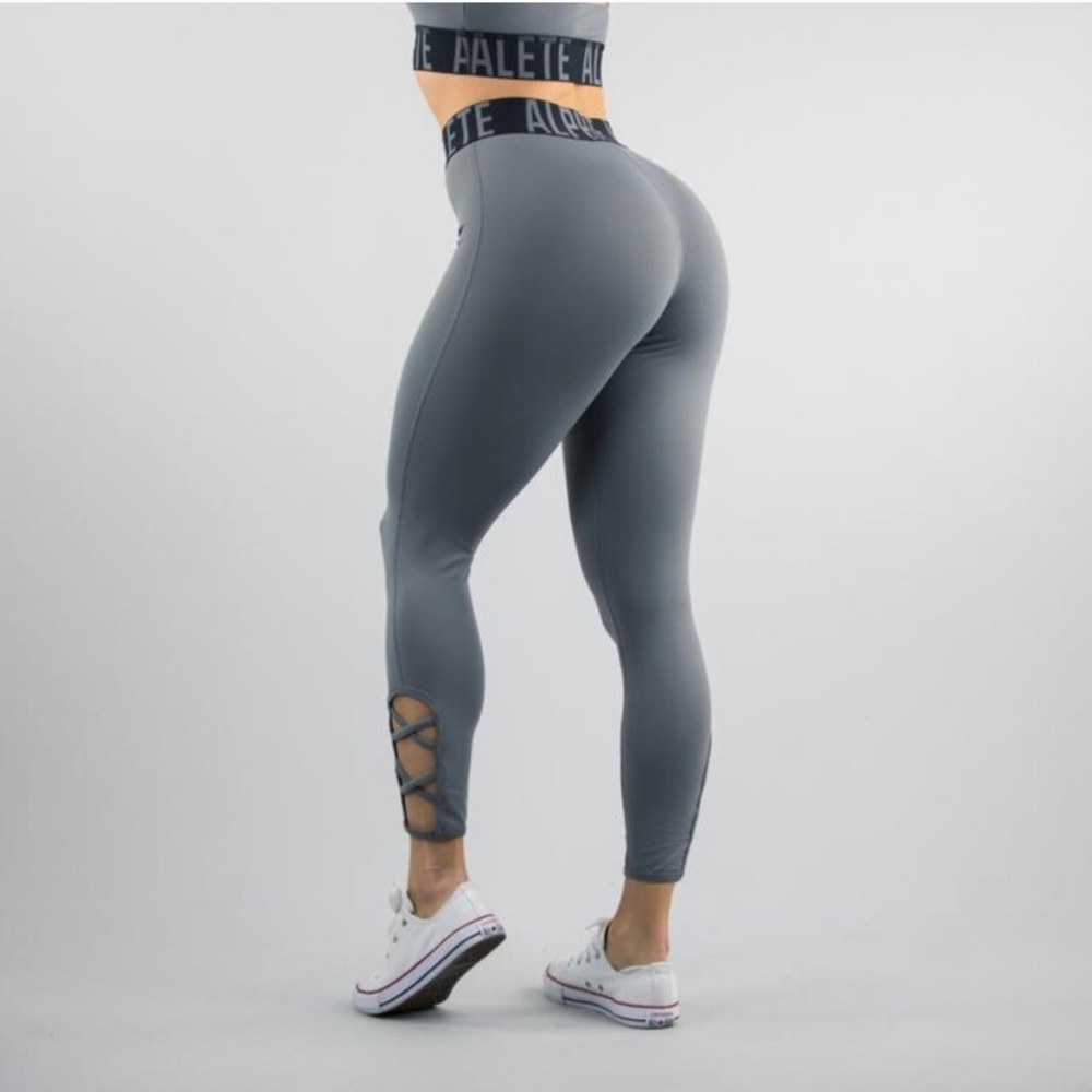 Alphalete Criss Cross Leggings
